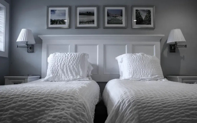 Southampton Village Motel