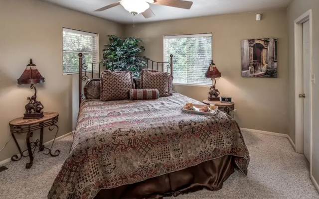 New Mexico Mountain Pines Cabin - Three Bedroom Cabin