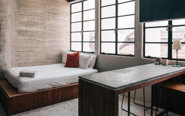 Kim Haus Loft – Guest Rooms – George Town