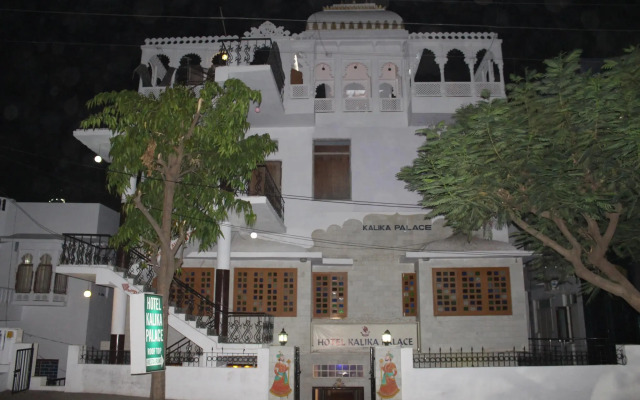 OYO 14118 Hotel Kalika Palace