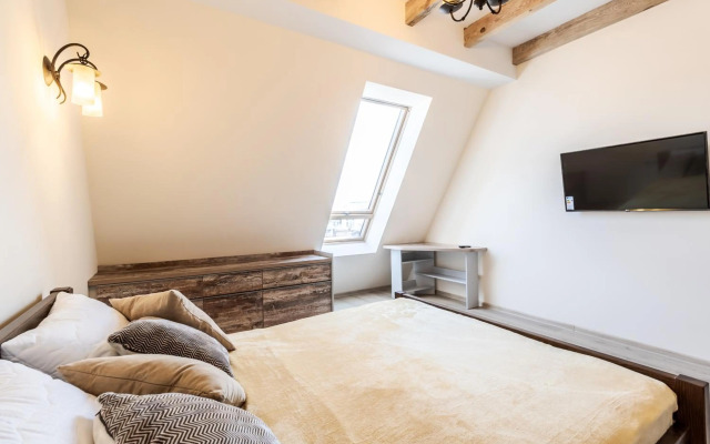 InshiApartments on Hazova str 4