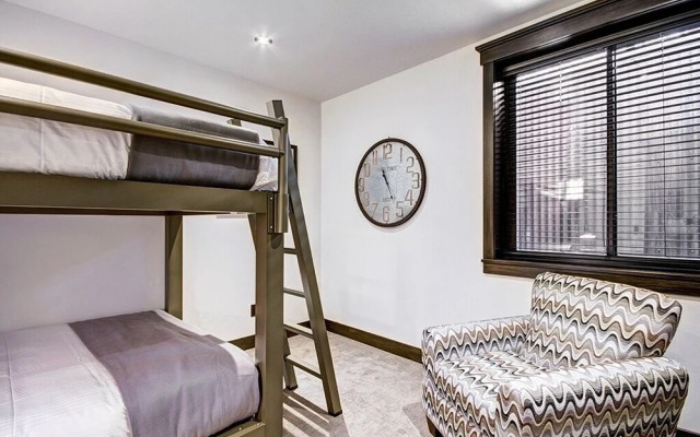 The Bogart House 5 Bedroom Home