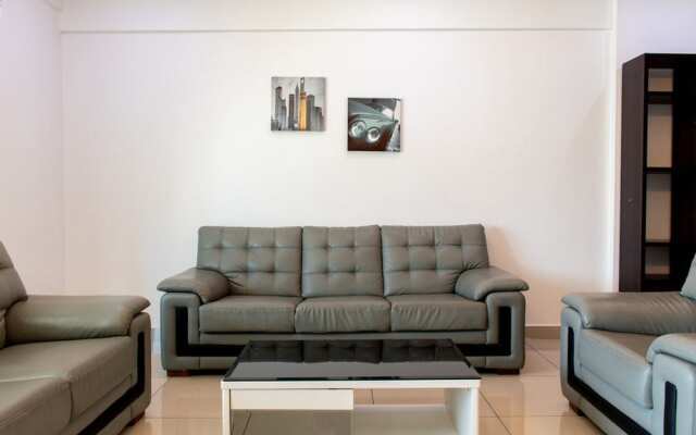 Summerton Luxury 4 Bedrooms Suite by D Imperio Homestay