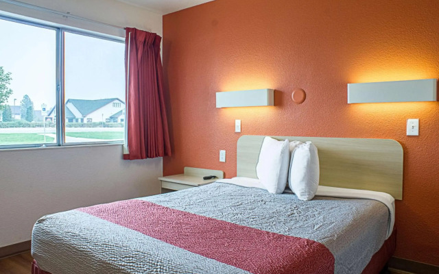 Motel 6 Kalispell, MT