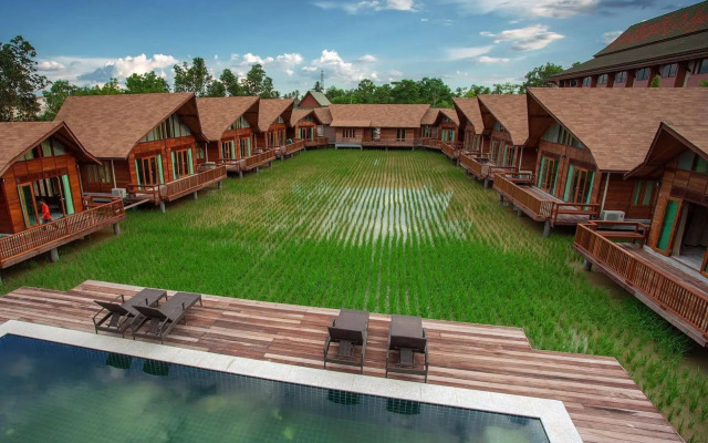 Rice Farm Villa Suratthani
