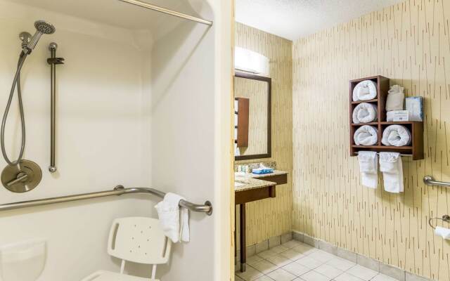 Quality Inn Chester - South Richmond