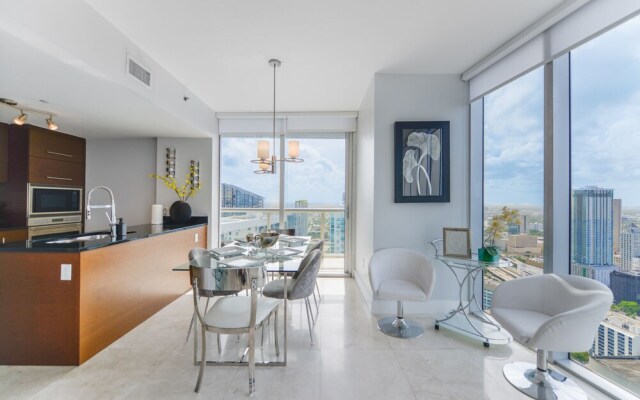 Wonderful 2 Condo at Icon Brickell WPool