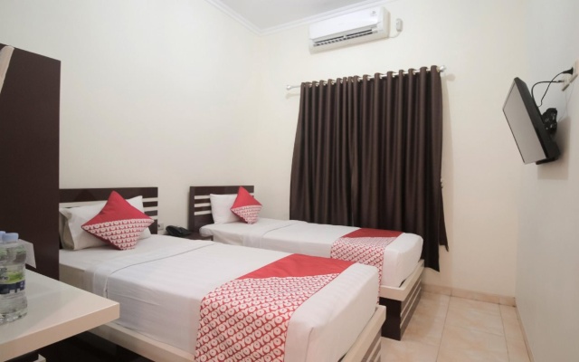 OYO 765 Wisma Andalas Asri Syariah – Guest Rooms – Bandar Lampung