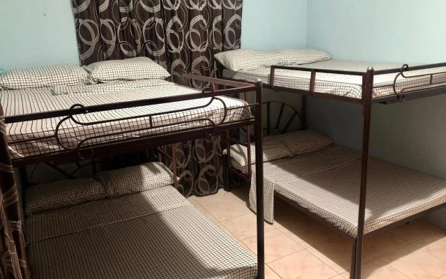 15pax-2minutes to Vigan-Rose and Fer Transient-2 Bedroom House