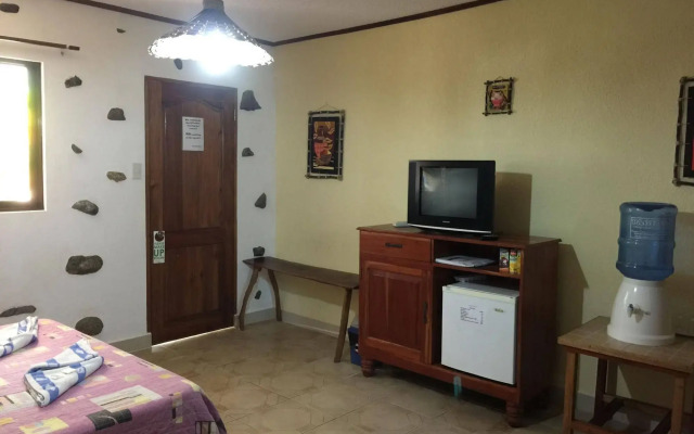 TipTop Hotel, Resto and Delishop