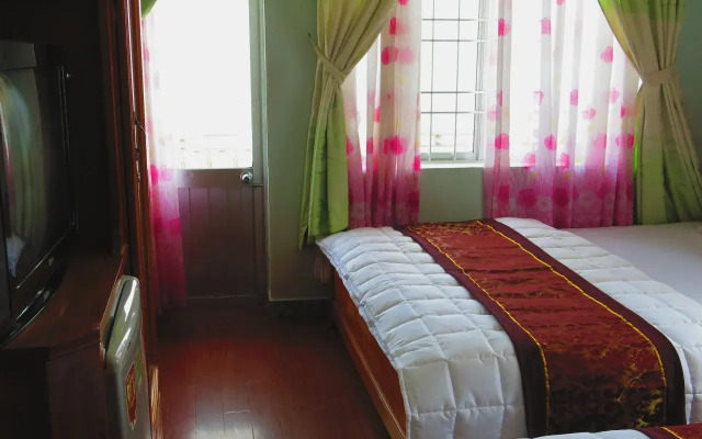 Quang Vinh 2 Hotel