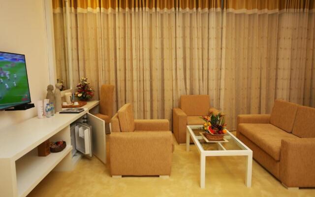 Randholee Resort & Spa
