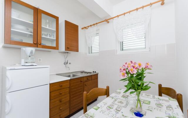 Apartment Nikola in Barbat - island Rab