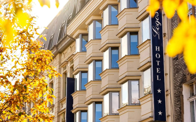 Hotel Logos