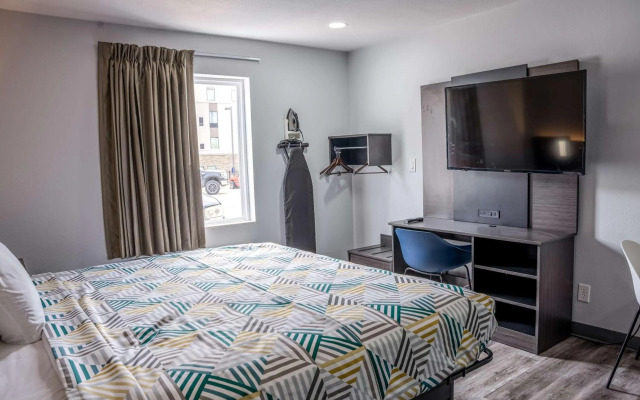 Studio 6 Claremore, OK