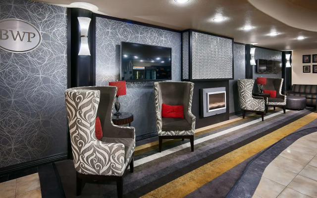 Best Western Premier Crown Chase Inn & Suites