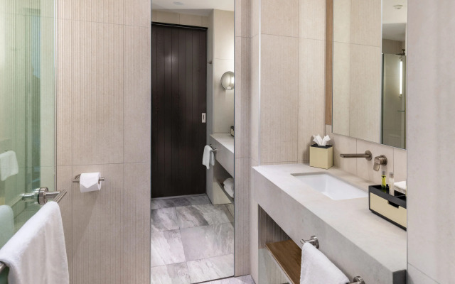 DoubleTree by Hilton Auckland Karaka