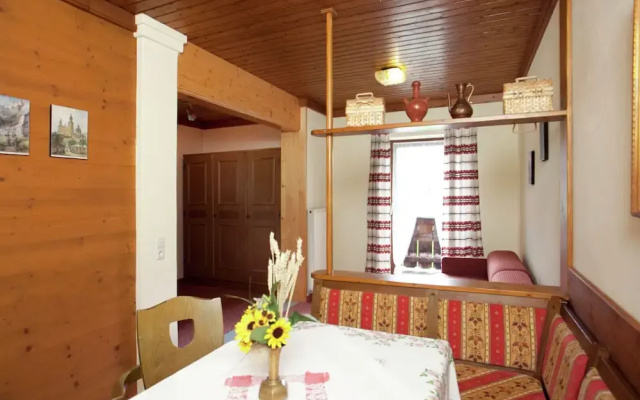 Luxurious Apartment in Sankt Martin bei Lofer With Garden