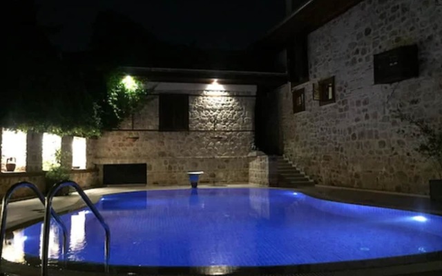 White Garden Hotel