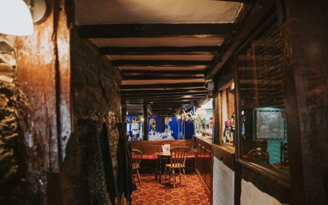 The Lion Hotel