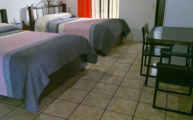 Uke Inn Hotel & Suites Teran