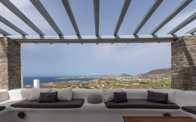 Villa Mira Paros  Luxury Suites