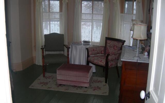 Strawberry Farm Bed & Breakfast