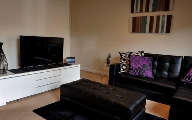 Select Serviced Accommodation - Gweal Place