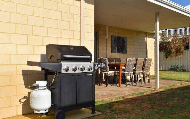 Beachwood House Broadwater