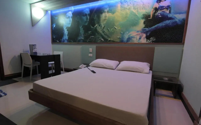 Hotel DreamWorld Las Pinas