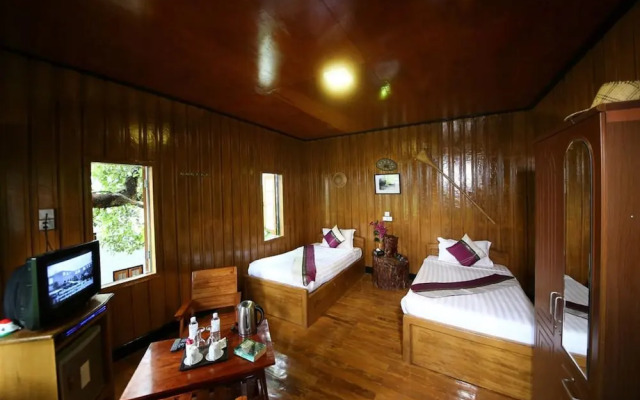 Nature Land Hotel II