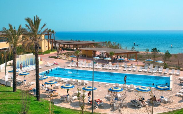 Serenusa Resort