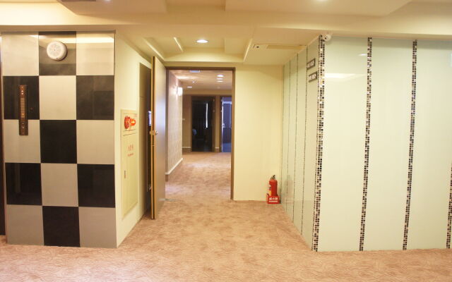 Taichung Saint Hotel