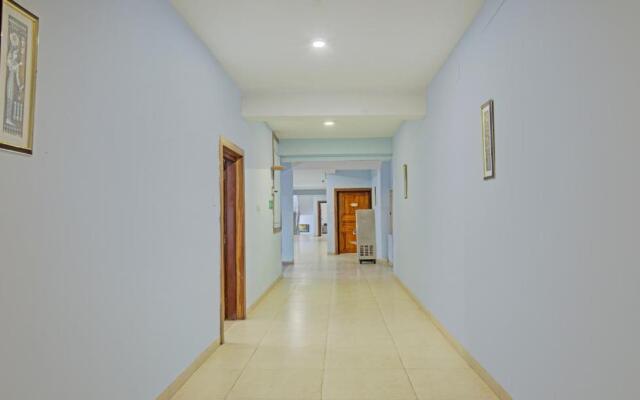Itsy Hotels Sidhartha Residency