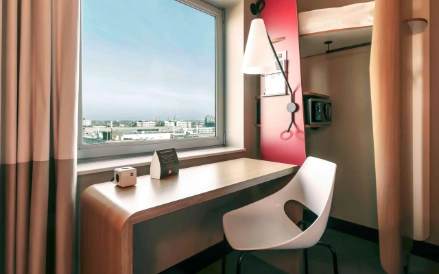 ibis Amsterdam City West - Hotel in Amsterdam - Photo 4