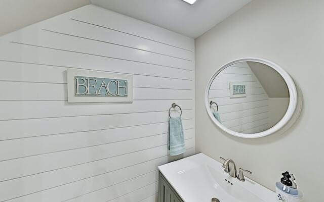 114sprin 2 Bedroom Condo