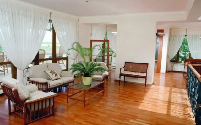 RedDoorz Newstyle House Nguyen Ngoc Vu