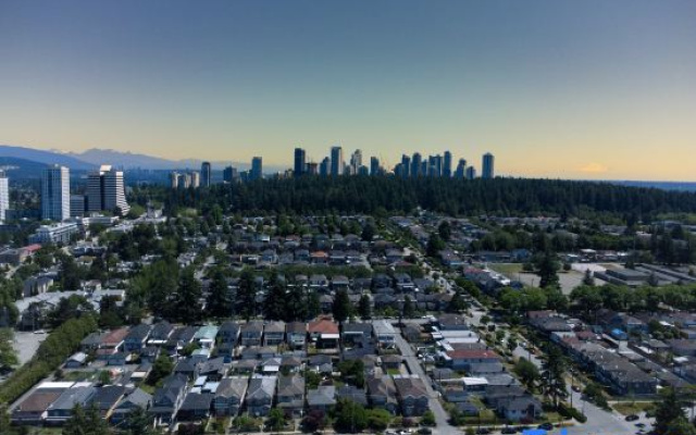Vancouver quiet cozy 2BR1BA private entry suite near Skytrain