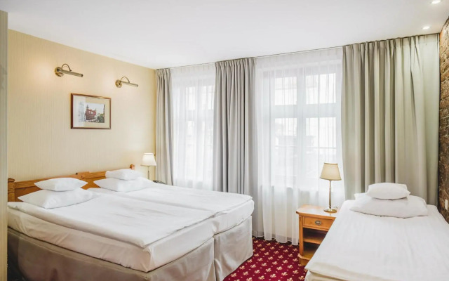 Hotel Solaris