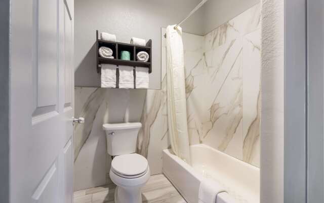 Americas Best Value Platinum Inn & Suites