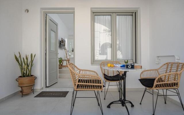 Adama's Suites