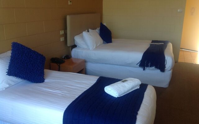 Foreshore Motor Inn