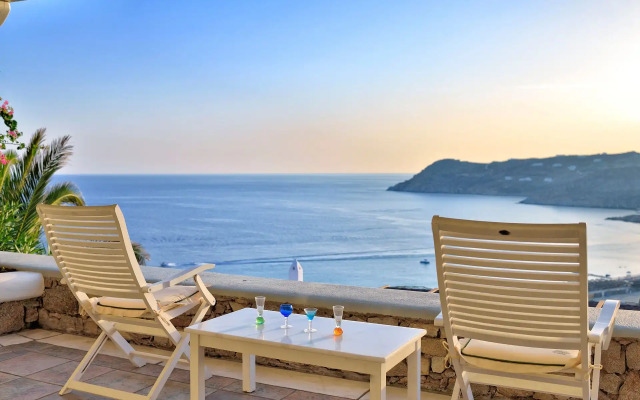 Mykonian Dianthus Villa