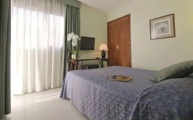 Apartamentos Aromar