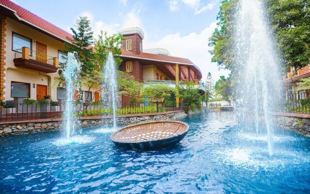 Hudson Resorts