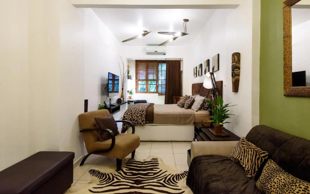 Pineapples PF118 - Studio para casais em Copacabana