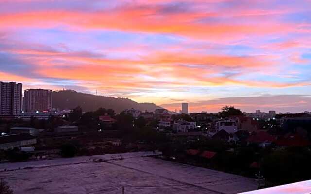 Apartment with Sea View near the beach