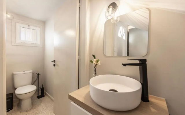 Anas Kiti Seaside Villa