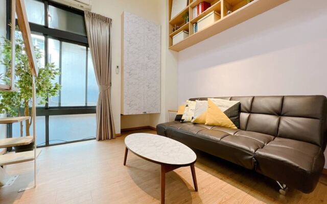 Tokyo Loft duplex apt