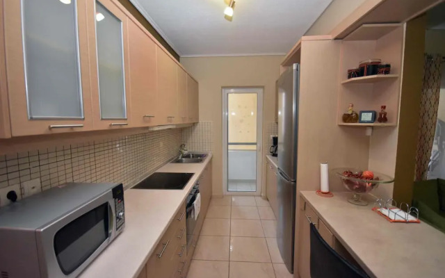A&J Apartments or Rooms athens airport